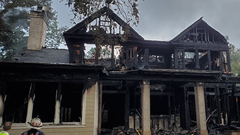 Beaufort County Deputies responded to a fire early Friday morning on Dinghy Lane in Palmetto...
