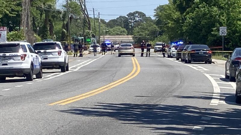 Savannah Police respond to shooting at Wheaton and Live Oak Streets.