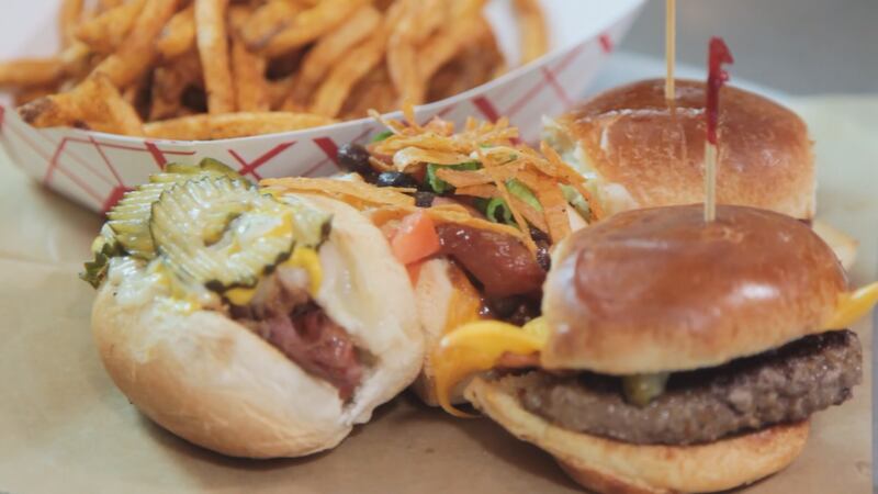 A local nonprofit teamed up with restaurants to offer single mothers a meal on Mother's Day.